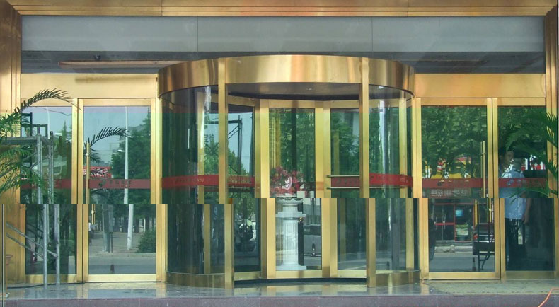 飯店旋轉(zhuǎn)門