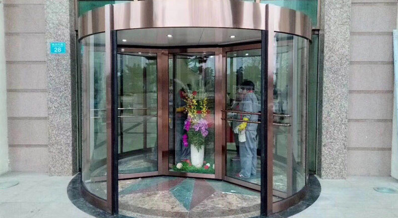 杭州臨空大酒店旋轉(zhuǎn)門工程