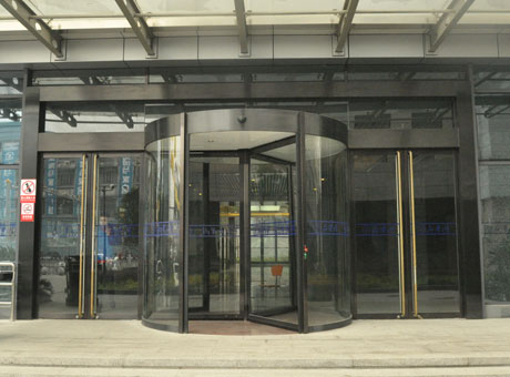 恒通云生有限公司1樘旋轉(zhuǎn)門(mén)工程