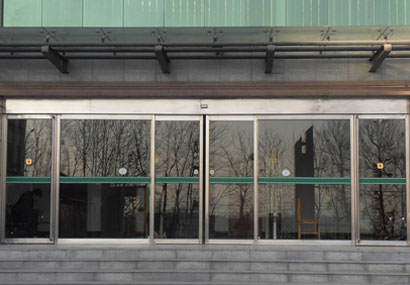 有框感應(yīng)自動(dòng)門