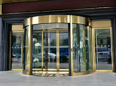 嘉興賓館黃鈦拉絲不銹鋼旋轉(zhuǎn)門(mén)