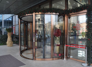 北京泰戈?duì)栃D(zhuǎn)門