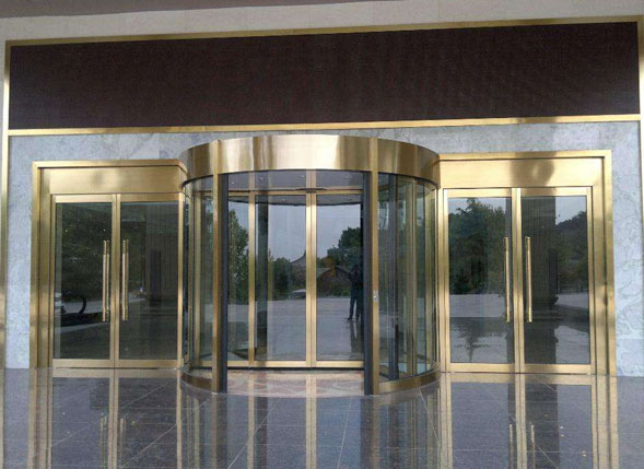 酒店旋轉(zhuǎn)門