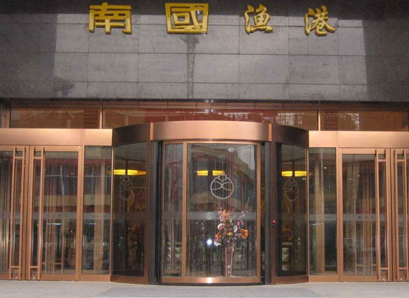 酒店旋轉(zhuǎn)門