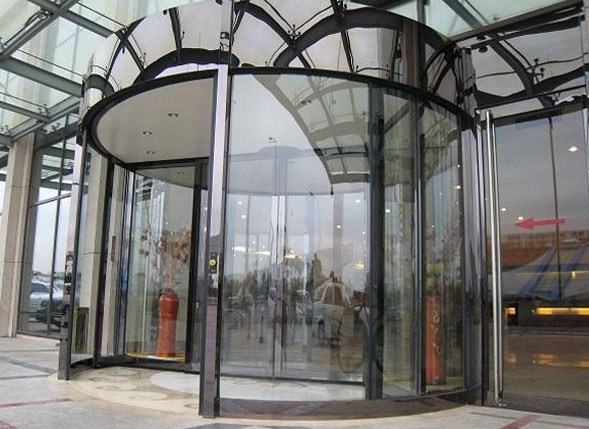 酒店旋轉(zhuǎn)門