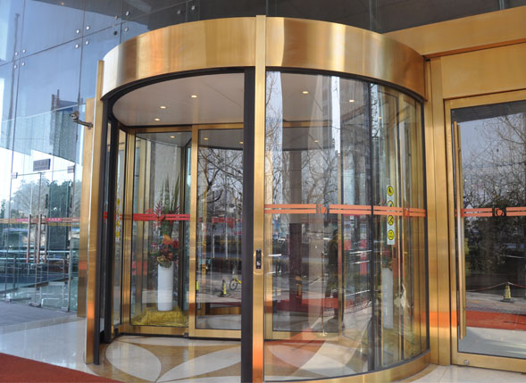 酒店旋轉(zhuǎn)門